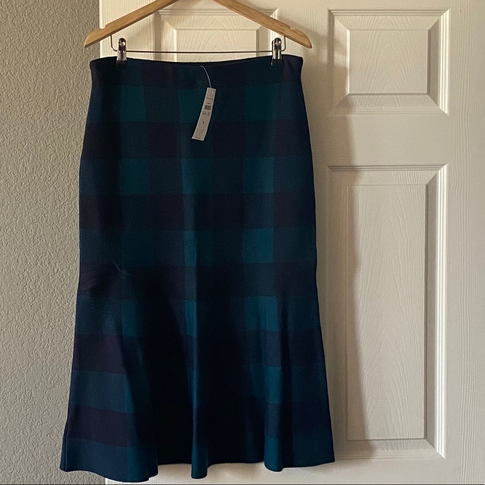 Ann Taylor - Fluted Sweater Skirt
